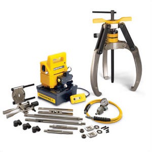 Enerpac® LGHMS324EB Lock Grip Hydraulic Master Puller Set 3-Jaw, 24 ton, 10,150 psi Operating