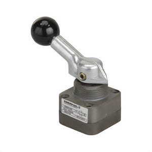 Enerpac® VMTD003 Valve 3-Position, 5,000 psi Pressure, 4.5 GPM Flow Rate, 4-Way