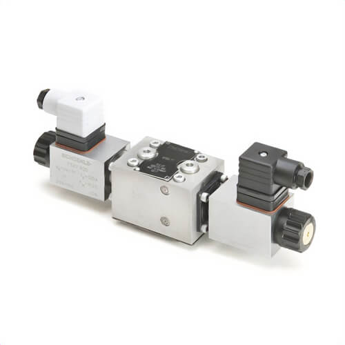 Enerpac® VP0322 Float Center Poppet Valve 3-Position, 5,000 psi Pressure, 5 GPM Flow Rate, 4-Way